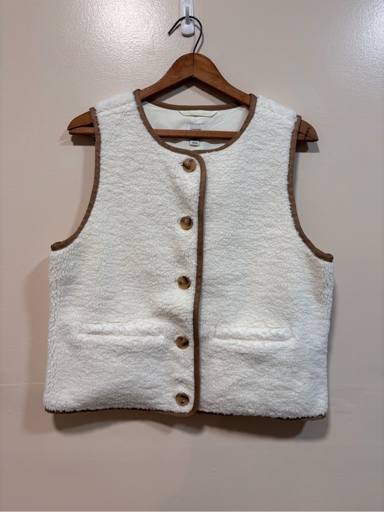 J. Crew Jackets & Blazers - J.Crew Sherpa welt-pocket vest S